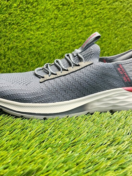 Skechers Max Cushioning Mens Size 7.5 Gray White Walking Slip-On Shoes Sneakers main image 6